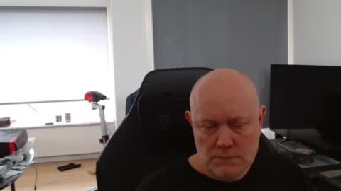 thomas315627 online show from April 2026 11:47:01 AM