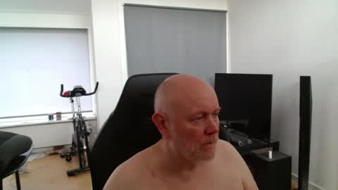 Snapshot of thomas806035 chatting on August 2026 09:52:02 AM thomas806035 online show from August 2026 09:52:02 AM