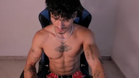 Snapshot of thomas_fit1 chatting on June 2026 12:20:01 PM Thomas 3 JUST STAY AND BE MY LAST LOVE online show from June 2026 12:20:01 PM