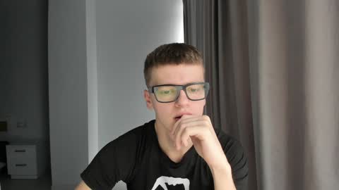 Tomas online show from December 2024 10:39:01 AM