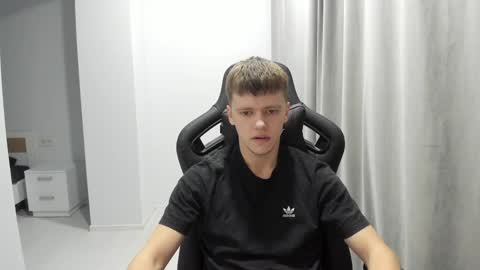 Tomas online show from January 2025 04:00:02 PM