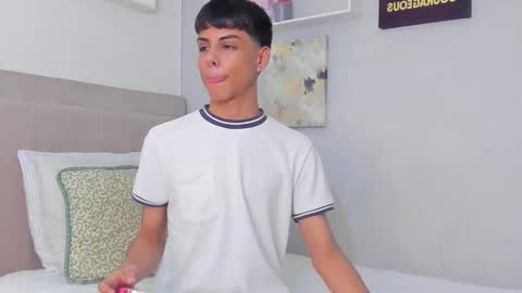 Thomas online show from February 2026 06:22:01 AM