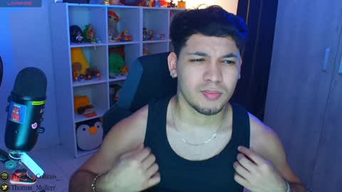 Snapshot of thomascollins__ chatting on January 2025 08:02:02 AM Thomas online show from January 2025 08:02:02 AM