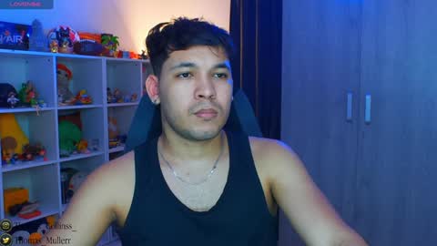 Snapshot of thomascollins__ chatting on February 2025 07:07:02 AM Thomas online show from February 2025 07:07:02 AM