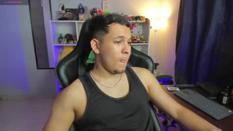 Snapshot of thomascollins__ chatting on September 2025 07:11:02 AM Thomas online show from September 2025 07:11:02 AM