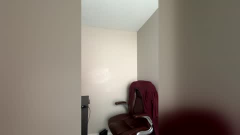 Snapshot of thomasgwhitecft chatting on February 2026 05:18:02 PM FatherTime online show from February 2026 05:18:02 PM