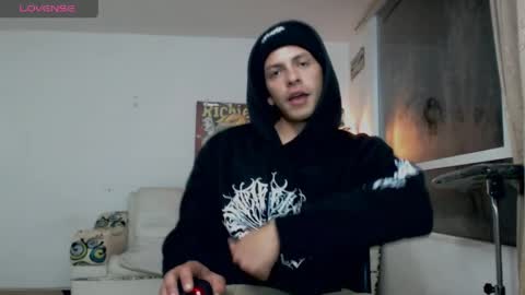thomasjons online show from May 2026 03:13:02 AM