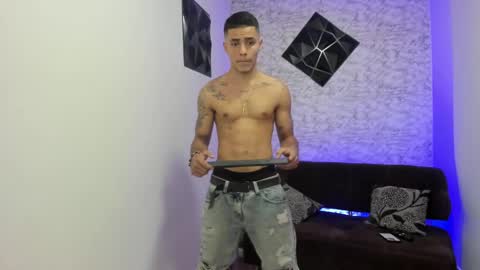 thomass_conor online show from March 2025 11:49:01 PM