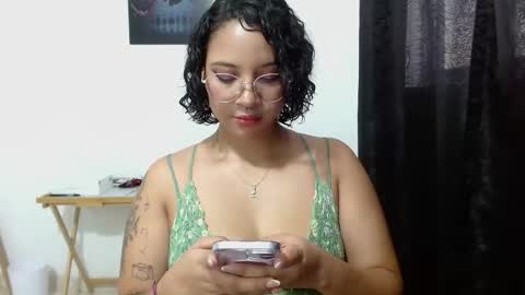 thompson ari online show from May 2026 04:59:02 PM