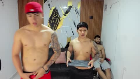 thomson_hot01 online show from October 2025 05:27:01 AM