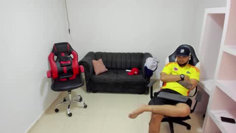 thomson_hot01 online show from February 2026 06:26:01 AM