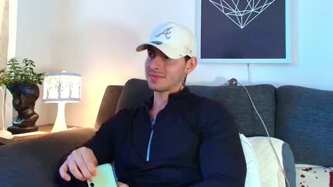 thomylov online show from March 2026 01:06:02 PM