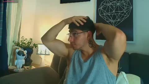 thomylov online show from April 2026 12:24:02 AM