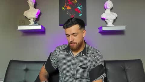 thor_evans online show from November 2025 09:19:02 PM