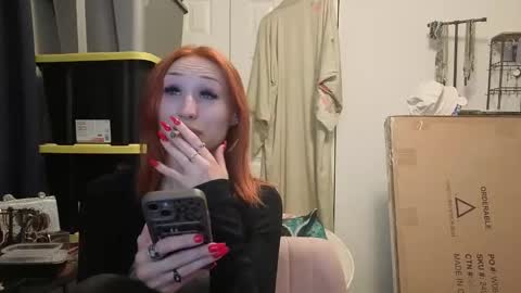 Snapshot of thornsandhoney chatting on May 2026 04:32:01 AM thornsandhoney online show from May 2026 04:32:01 AM