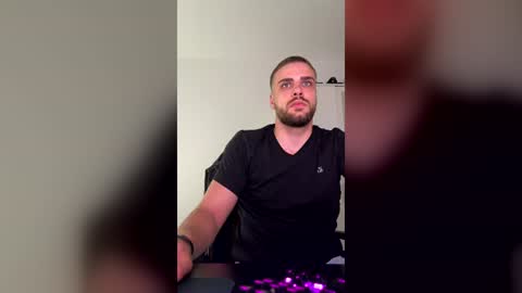 thorodinson03 online show from June 2026 04:17:02 PM