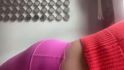 Snapshot of throatyygoat chatting on October 2025 08:03:02 PM throatyygoat online show from October 2025 08:03:02 PM