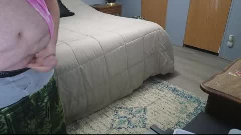 Snapshot of throbbin_williams_069 chatting on April 2026 01:03:01 AM throbbin_williams_069 online show from April 2026 01:03:01 AM