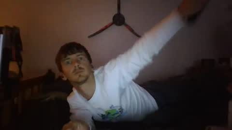 Snapshot of throw11 chatting on January 2025 03:23:02 AM Throw11 online show from January 2025 03:23:02 AM