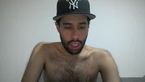 Snapshot of throwawayyourgun chatting on December 2024 06:59:02 PM Luka online show from December 2024 06:59:02 PM