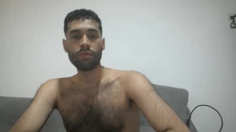 Snapshot of throwawayyourgun chatting on February 2025 04:31:01 PM Luka online show from February 2025 04:31:01 PM