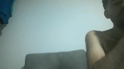 Snapshot of throwawayyourgun chatting on March 2025 11:33:01 PM Luka online show from March 2025 11:33:01 PM