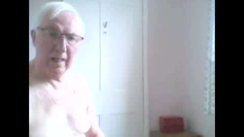 Snapshot of thruster99 chatting on January 2025 10:07:02 AM thruster99 online show from January 2025 10:07:02 AM