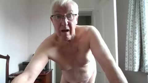 Snapshot of thruster99 chatting on October 2025 02:52:01 PM thruster99 online show from October 2025 02:52:01 PM