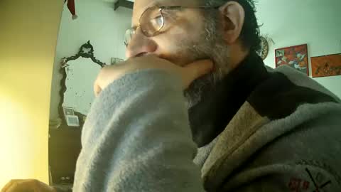 Snapshot of thunderflash73 chatting on February 2025 10:51:02 AM Little Wolf  online show from February 2025 10:51:02 AM