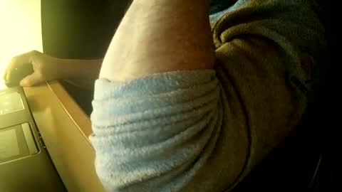 Snapshot of thunderflash73 chatting on February 2025 08:26:01 PM Little Wolf  online show from February 2025 08:26:01 PM