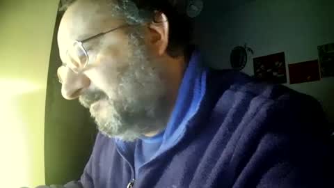 Snapshot of thunderflash73 chatting on February 2025 05:34:01 AM Little Wolf  online show from February 2025 05:34:01 AM