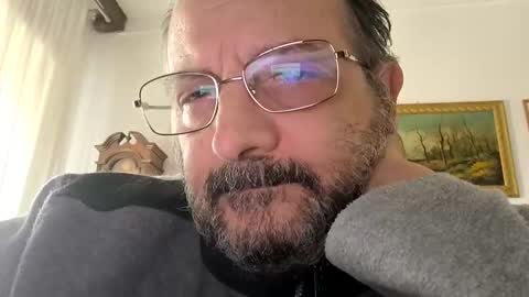 Snapshot of thunderflash73 chatting on October 2025 02:25:02 PM Little Wolf  online show from October 2025 02:25:02 PM