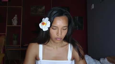 Snapshot of tia_j chatting on May 2026 05:53:01 PM tia_j online show from May 2026 05:53:01 PM