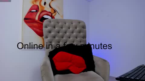 carolina online show from October 2025 10:32:02 PM