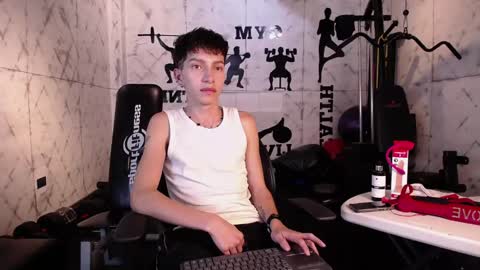 Tiam Muller online show from December 2025 03:48:01 AM