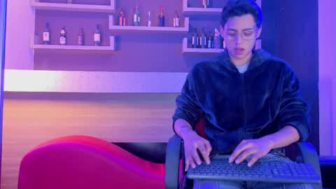 Snapshot of tian_sex chatting on May 2026 03:14:02 AM online show from May 2026 03:14:02 AM