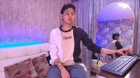 Snapshot of tian_sex chatting on May 2026 03:23:02 AM online show from May 2026 03:23:02 AM