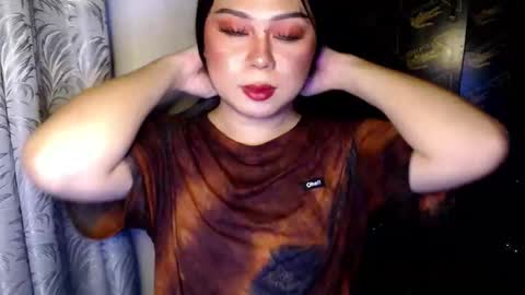 arianna tiara online show from November 2025 12:34:01 PM