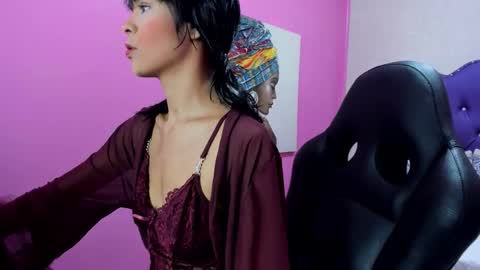 Snapshot of tiara_latina chatting on February 2026 12:03:01 AM Tiara online show from February 2026 12:03:01 AM