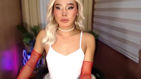 Sam online show from September 2025 04:03:02 AM