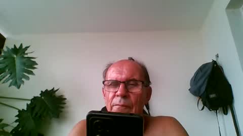 Snapshot of tiaretiareopui chatting on November 2025 10:52:02 AM tiaretiareopui online show from November 2025 10:52:02 AM