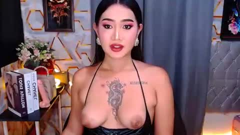 Snapshot of tiarrafoxs chatting on May 2026 12:00:02 PM tiarrafoxs online show from May 2026 12:00:02 PM