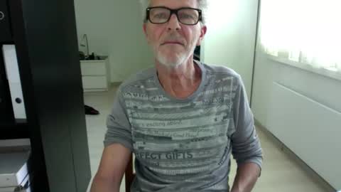 tiburzio online show from September 2025 12:16:01 PM