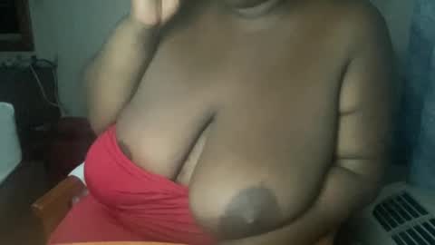 Snapshot of tierrahenri chatting on September 2025 10:37:01 AM Tierra Henri online show from September 2025 10:37:01 AM