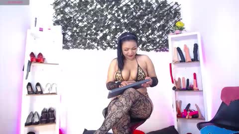 Tifanny Nails  online show from March 2026 04:13:01 PM