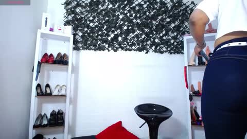 Tifanny Nails  online show from March 2026 03:07:02 PM