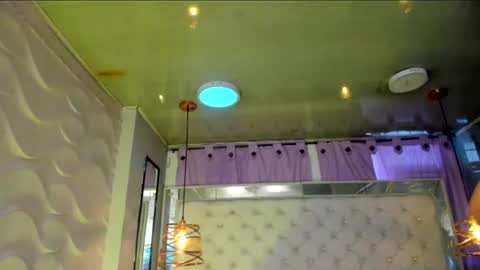 Snapshot of tifanny_val chatting on July 2026 12:51:01 PM Tifanny y Vale online show from July 2026 12:51:01 PM
