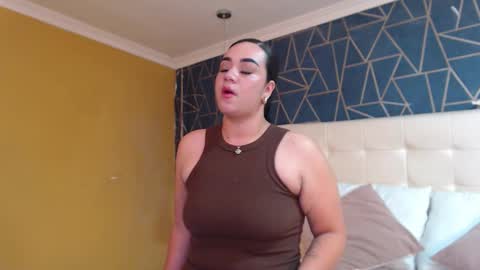 TifannyDunss online show from October 2025 02:34:02 AM