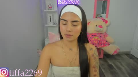 Snapshot of tifany_tay2 chatting on January 2025 03:42:01 AM hey am julietha online show from January 2025 03:42:01 AM