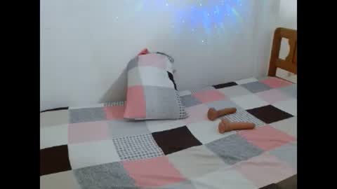 Snapshot of tifanyxesi chatting on January 2025 03:03:01 PM tifanyxesi online show from January 2025 03:03:01 PM